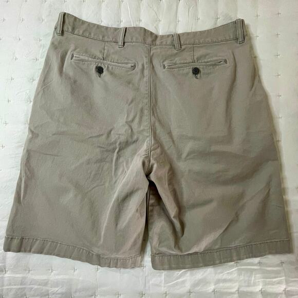 L.L. Bean Lake Washed Stretch Flat Front Cotton Shorts Men's 34 | Tan | EUC - Picture 7 of 10